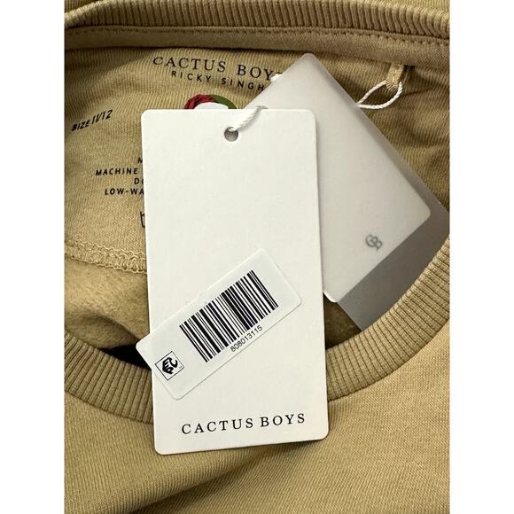Cactus Boys Sweatshirt "Hey Santa" Santa Dab Graphic Long Sleeves Tan 9/10 NWT - Picture 7 of 9